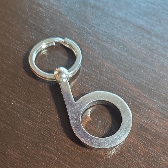 Vintage 1980s Bloomingdales Key Ring - Picture 1 of 2